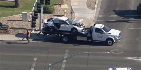 Crash in Surprise leaves Nevada man dead .